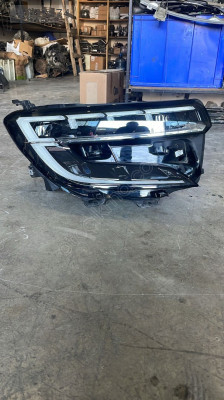 Austral Sağ Far Lambası 2022- 260103381R - Renault Mais