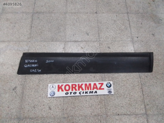 NISSAN QASHQAI SAĞ ÖN KAPI KAPLAMASI 2010
