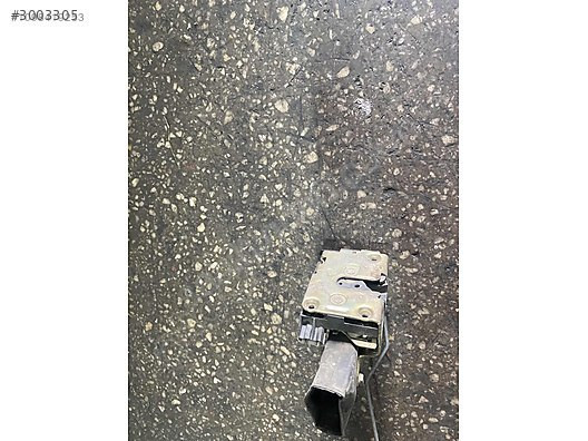 Renault 19 sol ön kapı kilidi çıkma orijinal