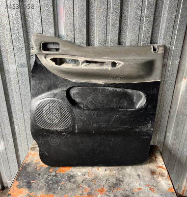 HYUNDAİ STAREX SAĞ ÖN KAPI DÖŞEMESİ ORJİNAL