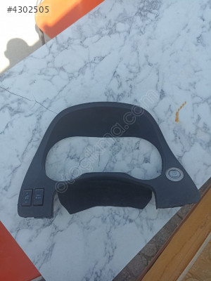 NİSSAN NAVARA GÖSTERGE PANEL ÇERÇEVESİ