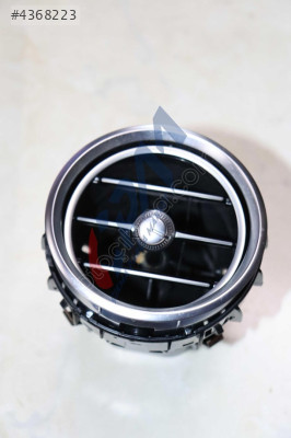 MERCEDES C SERİSİ A205 W205 KALORİFER HAVALANDIRMA IZGARASI