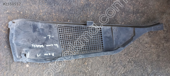 7702253074 Renault 19 ön cam ızgarası sol orjinal çıkma