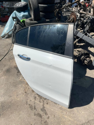 FİAT EGEA SAĞ ARKA KAPI