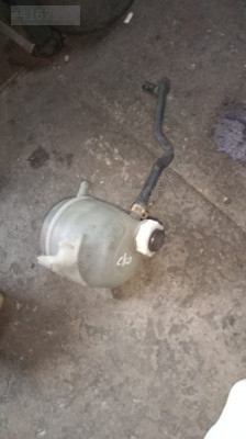 Renault Clio 2 motor su bidonu
