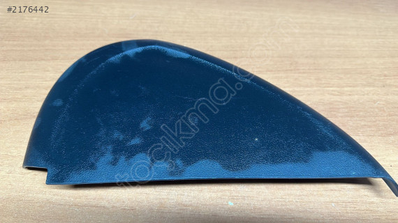 4G8857085 AUDİ A7 GÖĞÜS YAN KAPAK