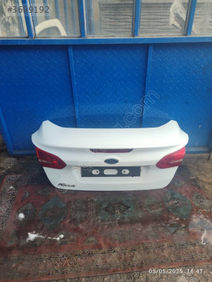 FORD FOCUS 3 BAGAJ KAPAGİ ÇIKMA ORJİNAL