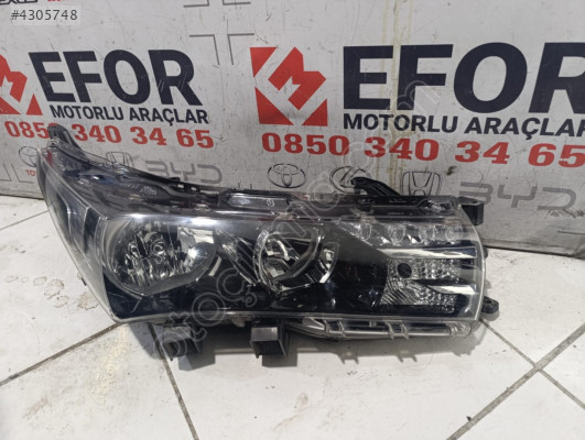 TOYOTA COROLLA SAĞ FAR ÇIKMA ORİJİNAL PARÇA