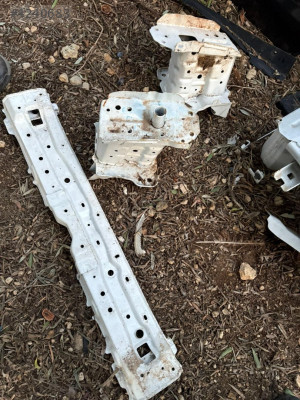 Toyota corolla 2022 model Corolla radyatör alt travers 2019-