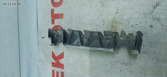 Mercedes E 207 BRAKET ÖN SOL A2076980027
