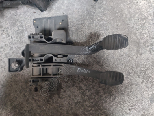 Fiat Doblo 2004 pedal