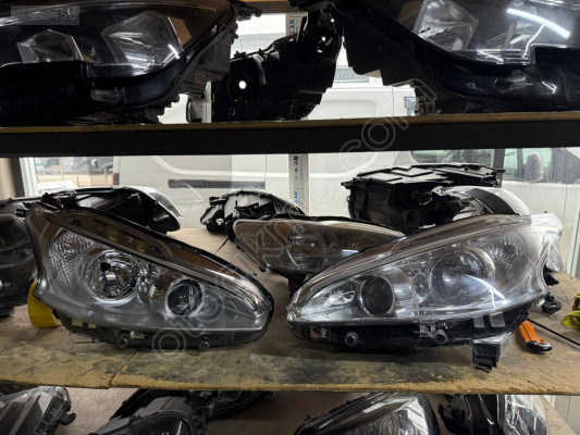 PEUGEOT 208 SAĞ-SOL MERCEKLİ FAR TAKIMI