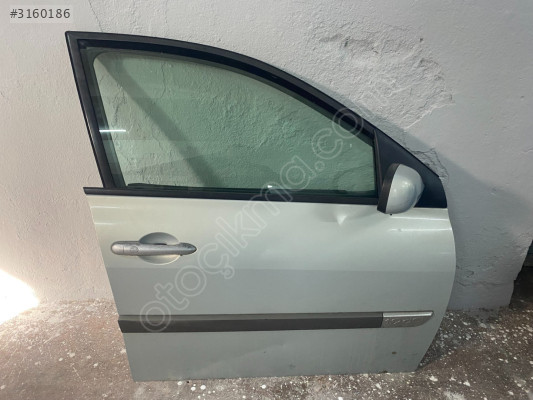 RENAULT MEGAN 2 SAĞ ÖN KAPI PARÇASI - MERT OTO ÇIKMA PARÇALA