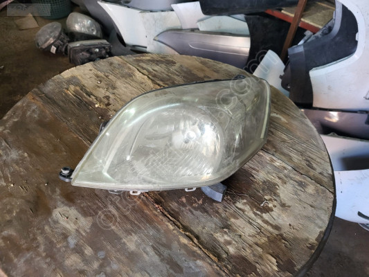 Fiat fiorino sol ön far