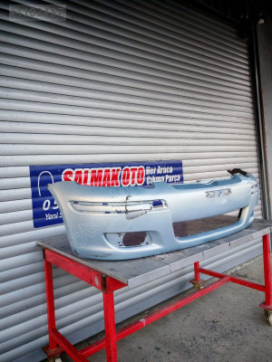 TOYOTA YARİS 2001-2006 BANDLI ÖN TAMPON-DÜZCE ÇIKMA