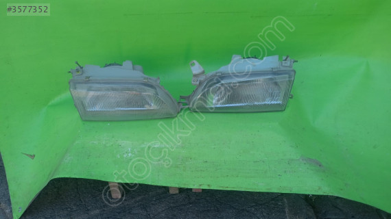 toyota coralla sağ sol far