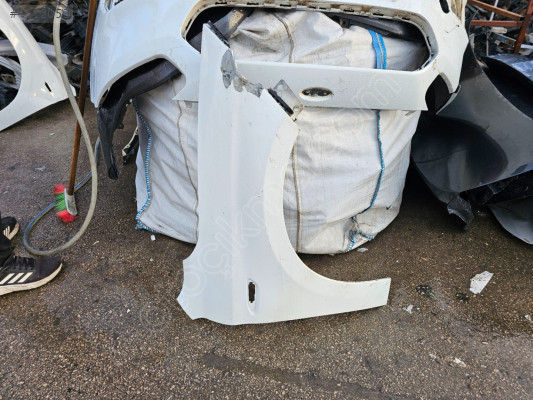 FİAT EGEA SAĞ ÖN ÇAMURLUK ORJİNAL ÇIKMA PARÇA