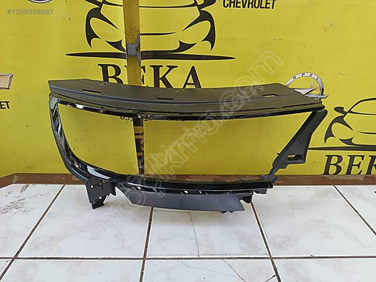 OPEL MOKKA B SAĞ FAR ÇERÇEVESİ ÇIKMA ORJİNAL YEDEK PARÇA