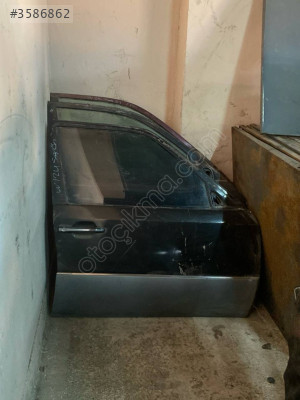 MERCEDES W124 SAĞ ÖN KAPI E2 PAKOLU