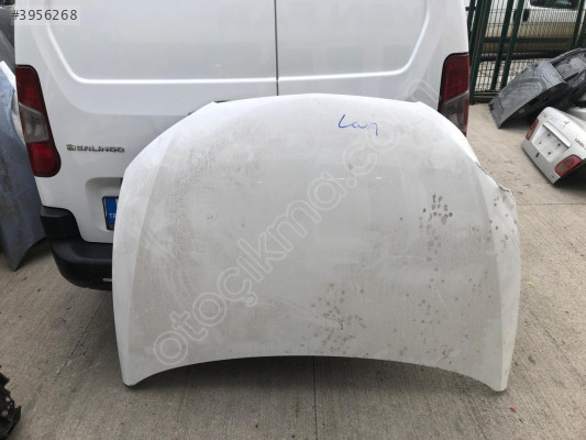 SEAT LEON ÖN KAPUT
