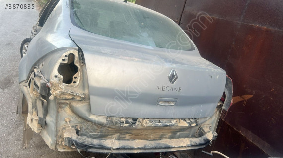 Renault megan 2 bagaj kapağı dolu hatasız