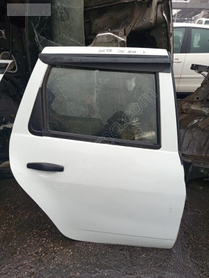 DACİA DUSTER SAĞ ARKA KAPI