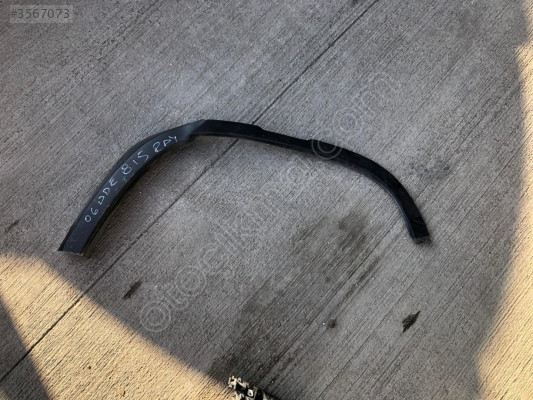 BMW 1 SERİSİ F40 ÖN TAMPON SAĞ IZGARASI 51118075626