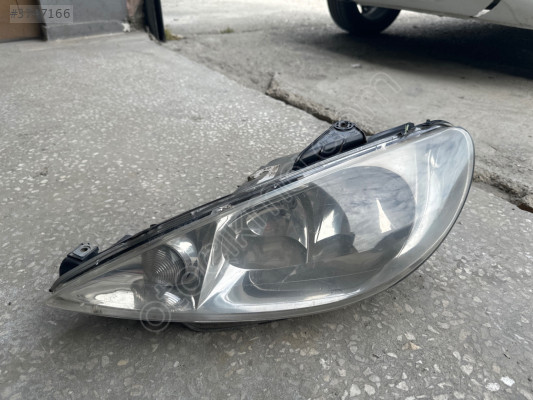 Peugeot 206 sol ön far samsun efecar oto çıkma efekan uzun
