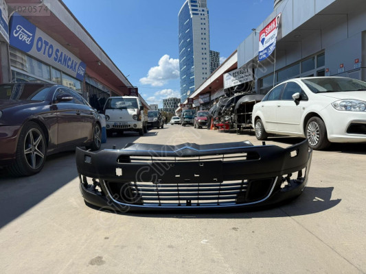 Citroen C5 Modeli İçin Ön Tampon - Çıkma Parça