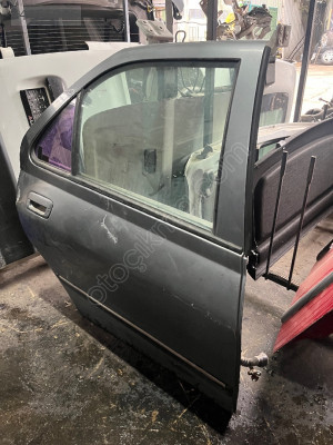 PEUGEOT 406 SAĞ ARKA KAPI DOLU