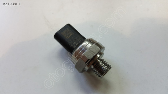 05E906277A YAKIT BASINC SENSORU ORJINAL SIFIR