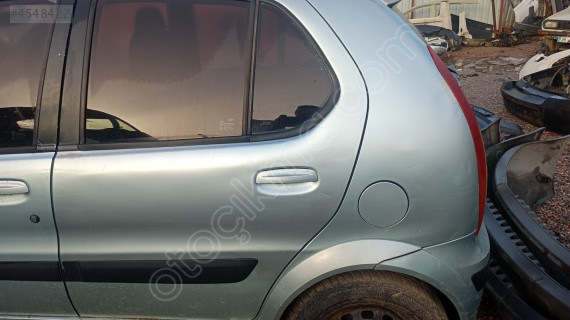 tata indica sol arka kapı dolu