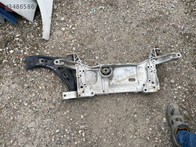 VW JETTA MOTOR TRAVERS ORJİNAL ÇIKMA