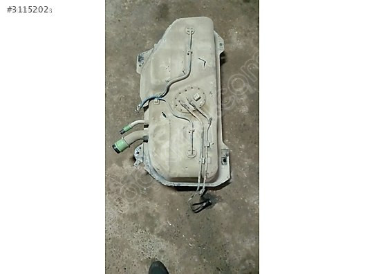 Fiat Palio 1.2 benzinli yakıt deposu yakıt pompası üzerinde komp