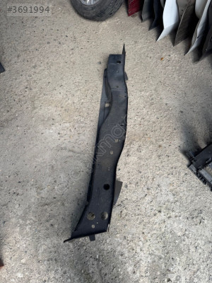 Ford Courier arka panel