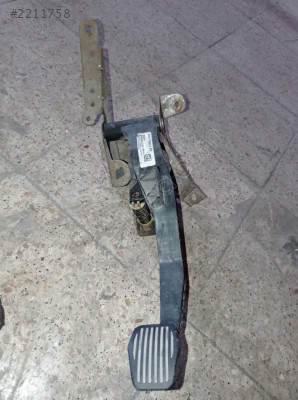 BV61-7B633-XB 2015 FORD FOCUS ORİJİNAL ÇIKMA DEBRİYAJ PEDALI