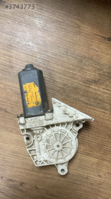 1C0959812A VW GOLF4 BORA SAĞ ARKA KAPI CAM MOTORU