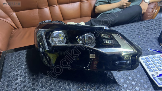 Peugeot 3008 sağ ön far