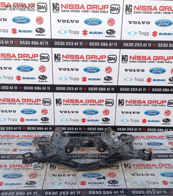 VOLVO XC60 ARKA TRAVERS ORJİNAL ÇIKMA YEDEK PARÇA