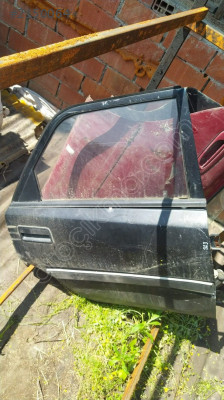 323 sağ arka kapı çıkma