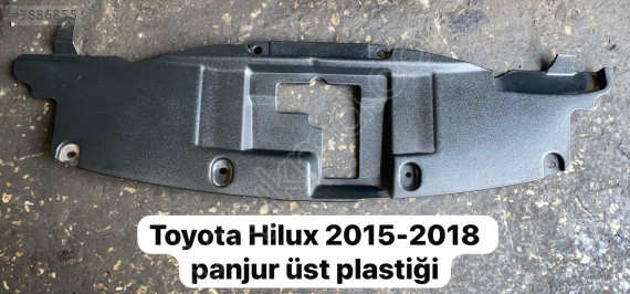 TOYOTA HİLUX 2015-2018 PANJUR ÜST PLASTİĞİ            (XS1607S25)