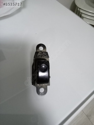 HYUNDAI Starex Cam Açma Kapama Düğmesi 935804A000