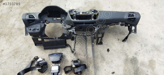 FORD KUGA TORPİDO KOMPLE SET ÇIKMA