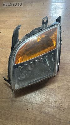 Ford Fusion sol ön far