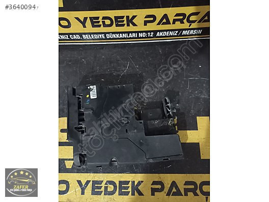 MERCEDES W207 ÖN EMNİYET SİGORTA KUTUSU A2075402750