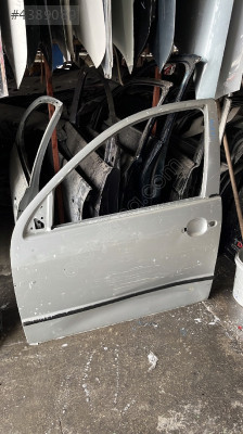 SKODA FABIA SOL ÖN KAPI 2001 2006 ÇIKMA ORIJINAL