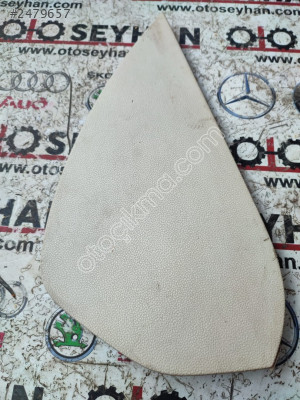 3G0858247C Passat b8 göğüs sol yan kaplaması