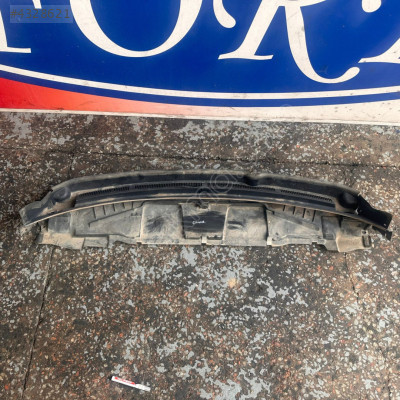 Ford Courier Çıkma Ön Cam Izgarası