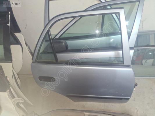 TOYOTA COROLLA SAĞ ARKA KAPI 1999 JAPON MARKET