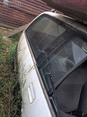 Opel omega a sw sag arka kapi